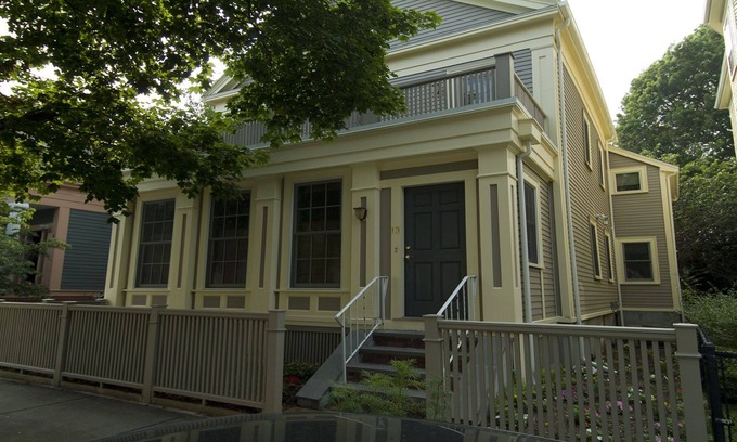 Inman Square Maison | Cambridge Vacation Room # 3 dans une belle maison