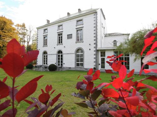 Mettet Maison | Luxurious Mettet Mansion