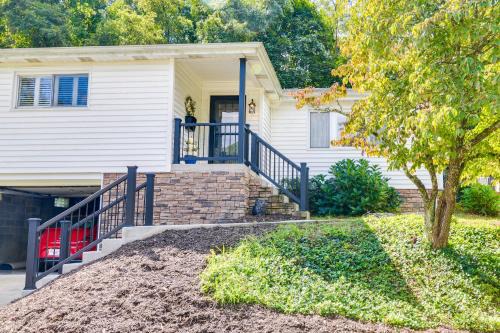 Morgantown Maison | Luxurious Morgantown Retreat with Stunning Views!