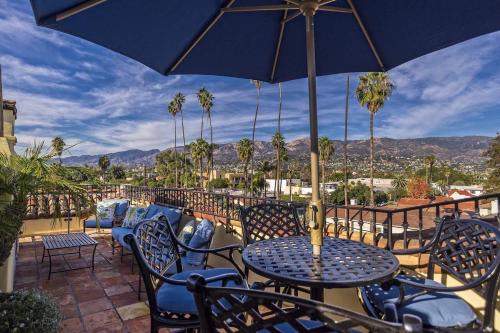 West Beach Maison | Luxurious Mykonos in Santa Barbara with Outdoor Deck Short Bike Ride to Beach