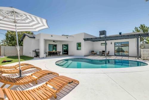 Scottsdale Estates Ten Maison | Luxurious Old Town Remodel Home W Heated Pool