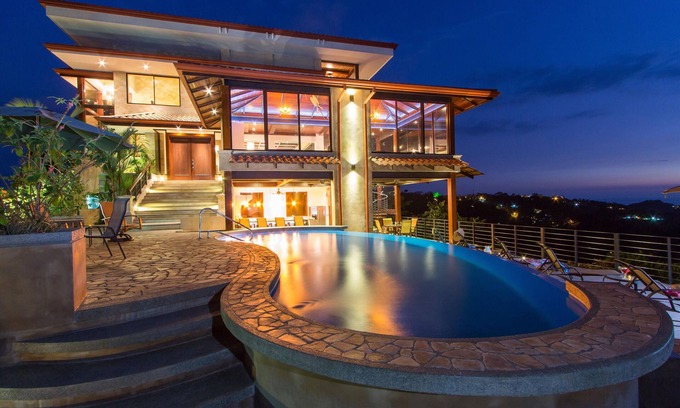 Valle Pura Vida Villa | Chef luxueux et privé, vues fascinantes, communauté fermée avec sécurité privée
