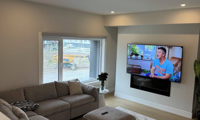 London Maison | LUXURIOUS SPACIOUS 3 BEDROOM TOWNHOUSE