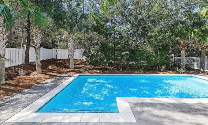 White's Gulfview Maison | Luxurious & Spacious Home | Pool, Golf Cart, Bikes, Private Beach Access!