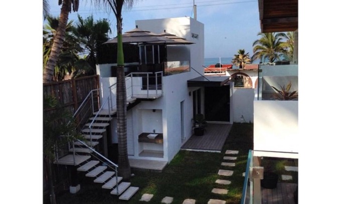 Los Pascuales Station Balnéaire | Luxurious Surf Resort in Pascuales Mexico - Room #6 Private - On the Beach