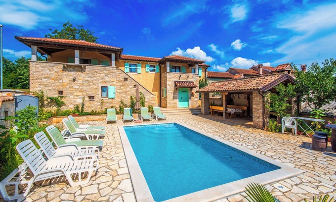 Gracisce Villa | Luxueuse villa avec jacuzzi et piscine privée