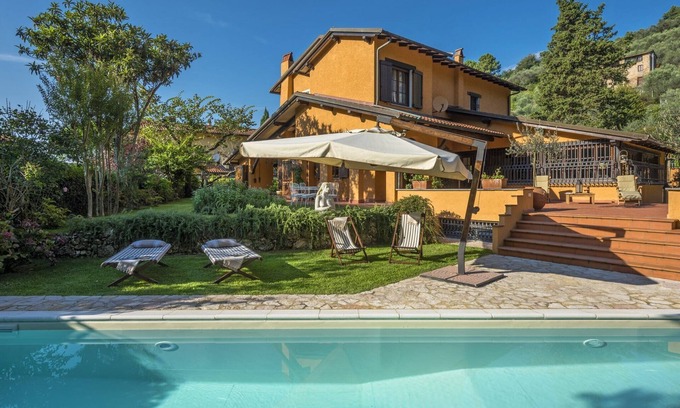 Camaiore Villa | VILLA DE LUXE AUX FINITIONS IMPECCABLES, OASIS DE PAIX OU PARTIR DE COCCOLAR