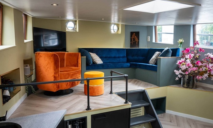 Amsterdam City Centre Location De Bateaux | Luxurious wellness houseboat - Captains Cabin