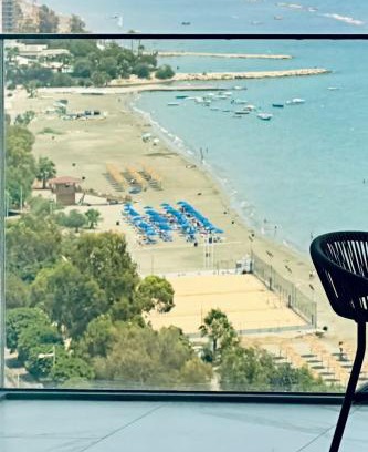 Neapolis Station Balnéaire | Luxury 1 Bed in Trilogy, Limassol Seafront