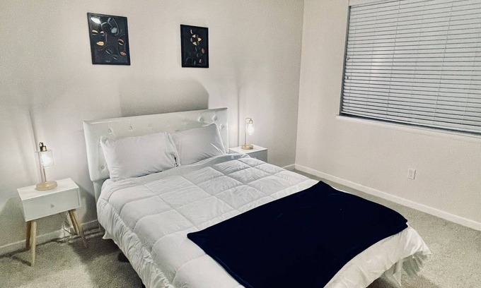 Downtown Baltimore Appartement | Luxury 1 BR 1 BA w/Pool, Gym & Parking