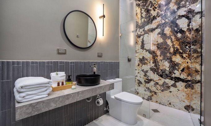 Popular Appartement | Luxury 10BR Penthouse Package right in Lleras Park