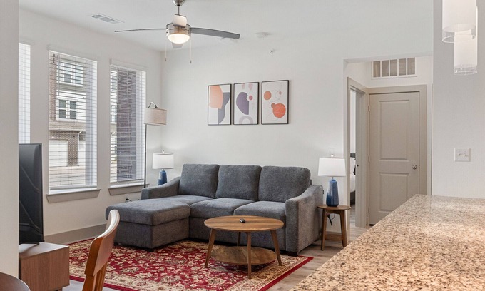 Stony Ridge North Appartement | Luxury 1BD/1BA Near Airport 8683