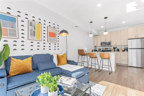 St. Anthony West Appartement | Luxury 1BD DT Roof top Gym Street Parking
