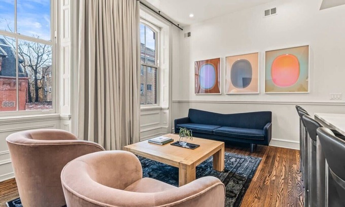Rittenhouse Row Appartement | Luxury 1BD Rittenhouse Sq. | Hosted By Stay Rafa