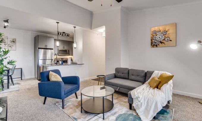 McNeil Appartement | Luxury 1Bedroom Apt with Pool
