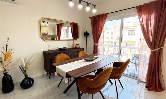 Larnaca City Centre Appartement | Luxury 2 bedroom Larnaka Center