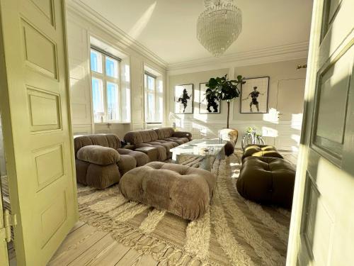 Copenhagen K Appartement | Luxury 260 sqm with 4BR overlooking Kings Garden