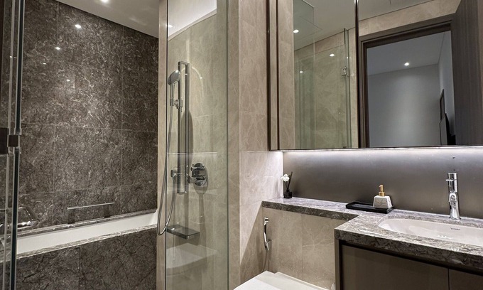 Da Kao Appartement | Luxury 2bd with rooftop pool & BBQ in the center of Saigon District 1