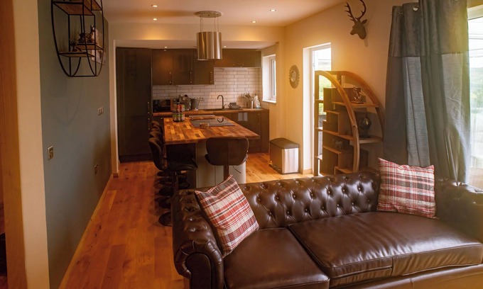 Isle of Skye Maison | Luxury 3 Bdrm Seaview Cottage by the Fairy Pools