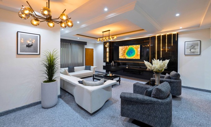 Ikoyi Appartement | Luxury 3-Bed Apartments in Ikoyi, with Pool, Gym, & Near Lagos' Top Attractions!