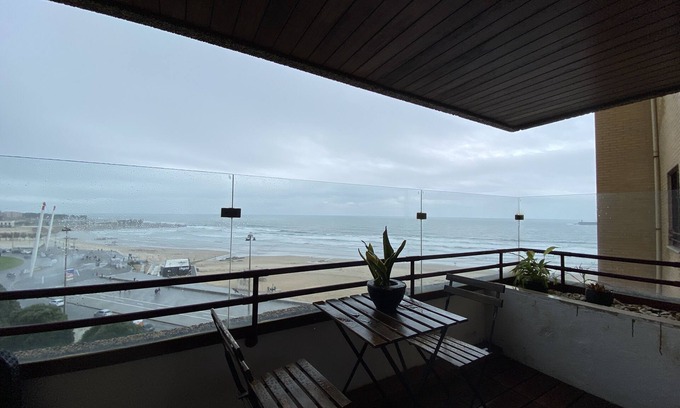 Aldoar Appartement | Luxury 3 bedroom beach front flat