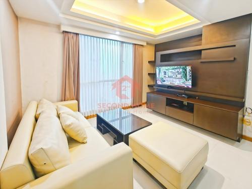 Jakarta Appartement | Luxury 3BR Casa Grande Apt with Wi-Fi, Pool, Gym by 2ndHome