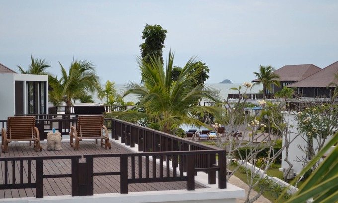 Chakphong Maison | Luxury 3BR Home at Beachfront Property