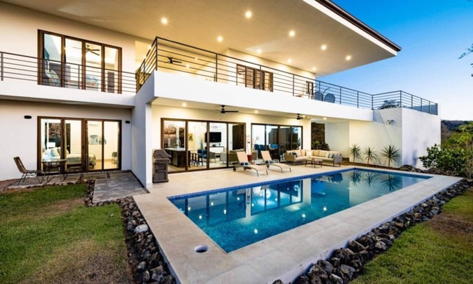 Playa Hermosa Maison | Brand New Luxury 3 bedroom Home, Walking distance to Hermosa Beach
