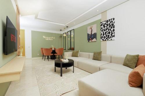 Hay Riad Appartement | Luxury 3BR Homelike Stay in Hay Riad
