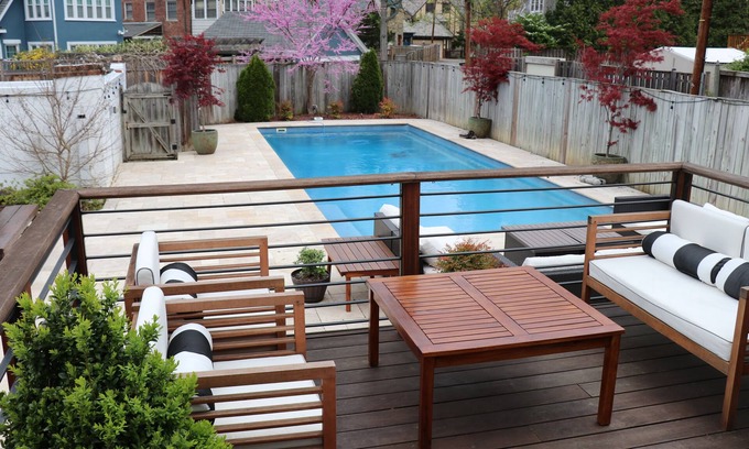 Crestwood Maison | Luxury 4 BR Private Home in Crestwood NW w/ 40' Heated Pool