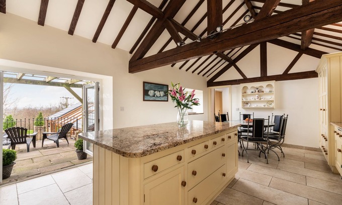 Knott End-on-Sea Cottage | Superbe chalet 5 étoiles avec 4 chambres avec salle de bains, poêle à bois et cuisinière AGA