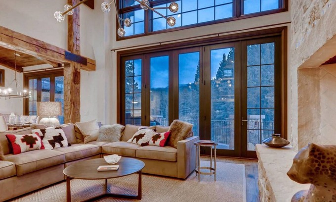 Copper Mountain Maison | Luxury 6 BR 8 Bth Ski In/Out Copper Mtn Lewis Ranch Subdivision 15 min to Vail