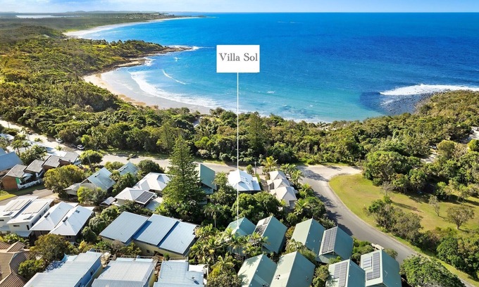 Angourie Villa | Luxury Angourie Villa! Dream location, WiFi, the ideal couples retreat +++
