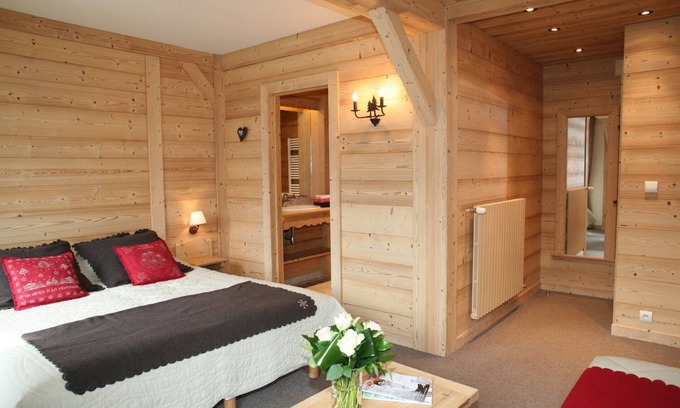 Morzine Appartement | Appartement de prestige, au calme, 14 pers, vue exceptionnelle, sauna et jacuzzi