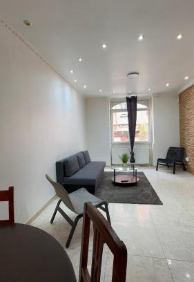 Laken Appartement | Luxury Apartment 2BR & Jacuzzi Near Expo 12 & ING Arena