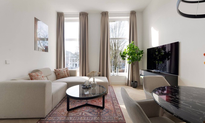 Centrum Appartement | Luxury apartment in the heart of Rotterdam. offering elegance, comfort and modern amenities.
