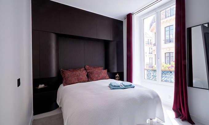 Champs-Elysees Appartement | Luxury Apartment Les Champs-Élysées