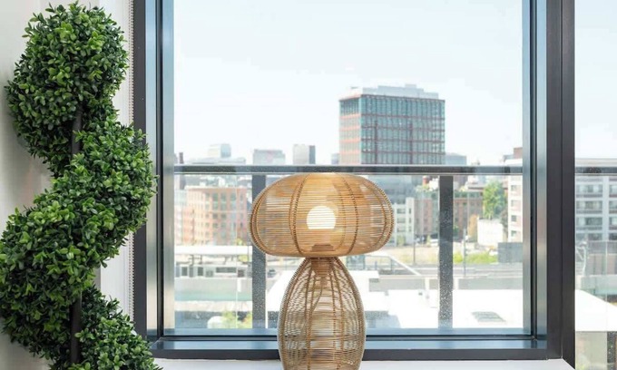East Cambridge Appartement | Luxury Apartment w King Bed, Shared Pool & Rooftop