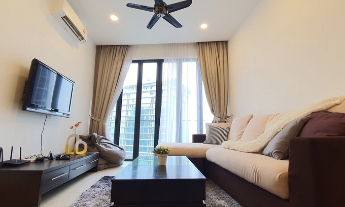 Pantai Dalam Appartement | Luxury Apartment with direct link-bridge to LRT