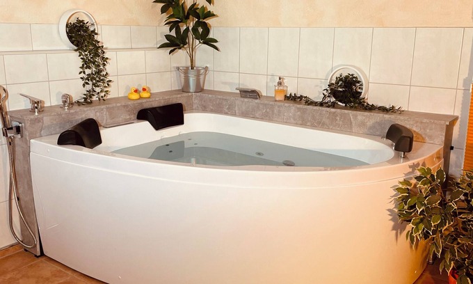 Rhoden Appartement | Appartement avec bain à remous et cheminée, Wi-Fi gratuit - espace bien-être incl.