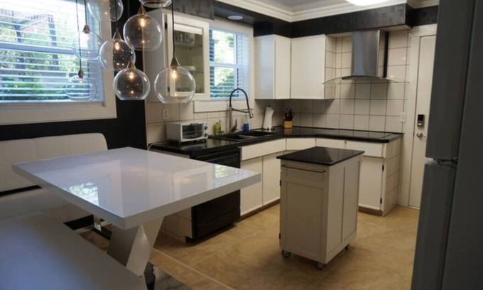Kalamazoo Appartement | Luxury Apartment with Patio