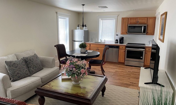 Brownstown Appartement | Luxury Apartments at Brownstown Unit 1