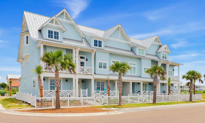Port Aransas Maison | Luxury beach house with a movie/game room, access to pool, beach, golf, & more