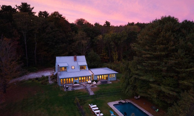 North Egremont Appartement | Luxury Berkshire Retreat with Pool and Hot Tub and Sleeps 18