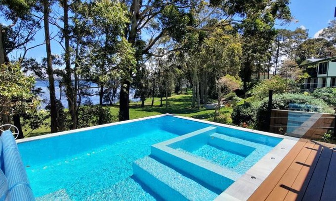 Sanctuary Point Maison | Luxury by the Basin