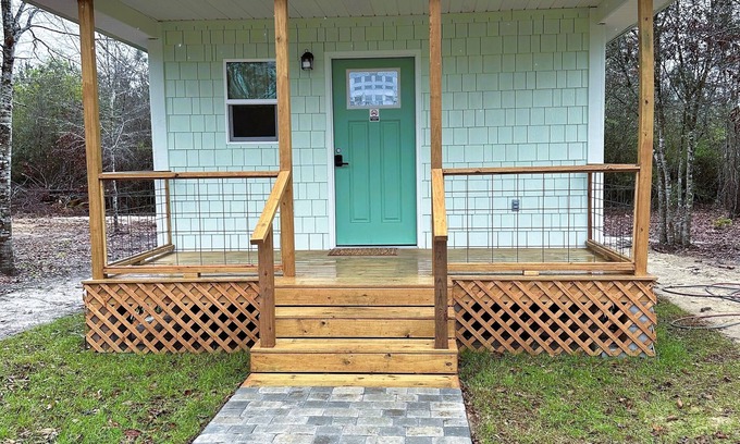 Wing Cabine | Luxury Cabin At Blackwater Getaway, Short Walk Downhill To The River!