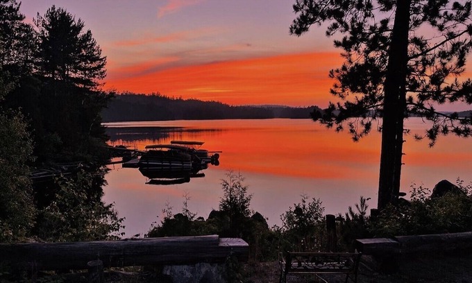 River Valley Cabine | Luxury Chalet On Lake Obabika - Private Beaches & Campsites