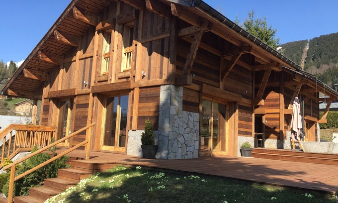 Les Carroz-d'Araches Chalet De Ski | Chalet de luxe - Ski In Ski Out - Très proche du centre du village