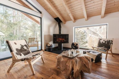 Graechen Chalet De Ski | Luxury chalet with panoramic views, sauna, hot tub & cinema