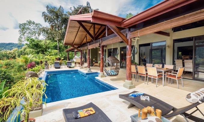 Dominical Maison | Tarifs réduits d'introduction Luxe et maison confortable avec vue exceptionnelle sur la vallée